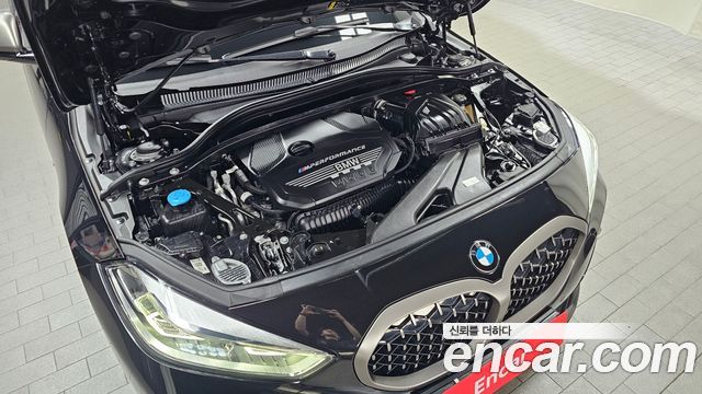 BMW 1-Series 2023 — photo 6