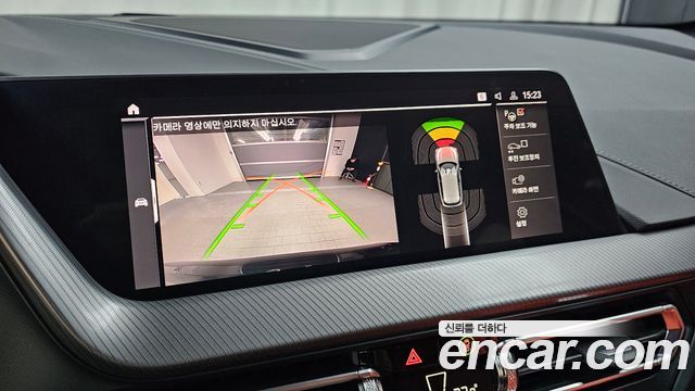 BMW 1-Series 2023 — photo 20