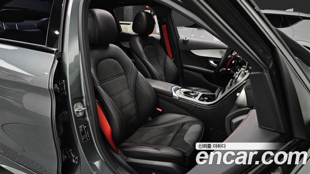 Mercedes-Benz C-Class 2017 — photo 13