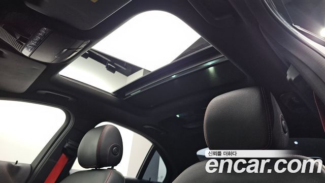 Mercedes-Benz C-Class 2017 — photo 26