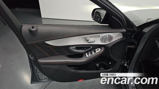 Mercedes-Benz C-Class 2017 — photo 14
