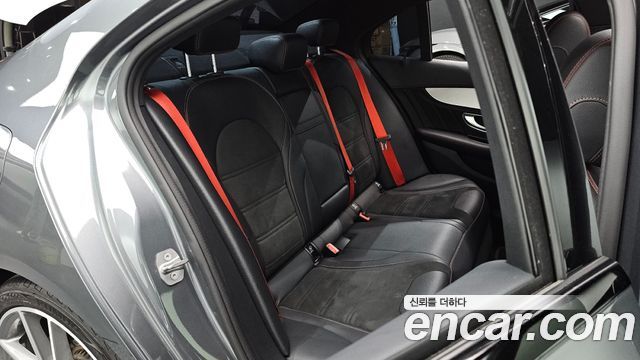 Mercedes-Benz C-Class 2017 — photo 16
