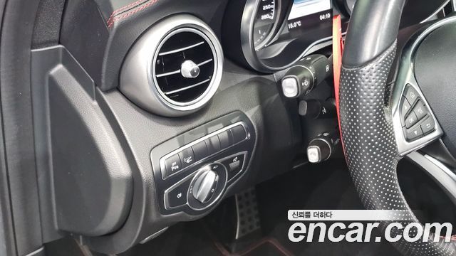 Mercedes-Benz C-Class 2017 — photo 28