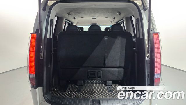 Hyundai Staria 2022 — photo 26