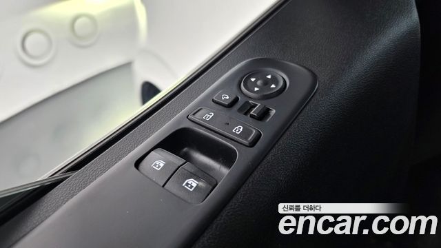 Hyundai Staria 2022 — photo 29