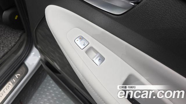Hyundai Santafe 2022 — photo 18