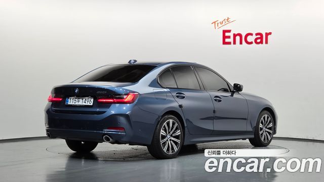 BMW 3-Series 2025 — photo 2