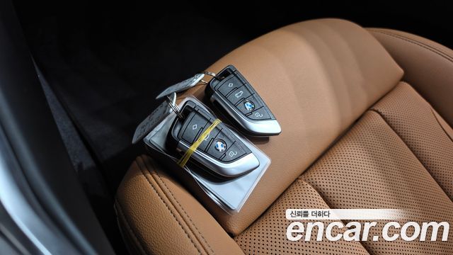 BMW 3-Series 2025 — photo 21