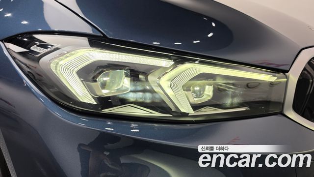 BMW 3-Series 2025 — photo 8