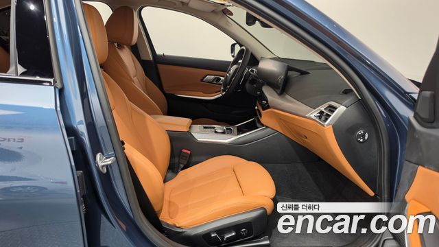 BMW 3-Series 2025 — photo 16