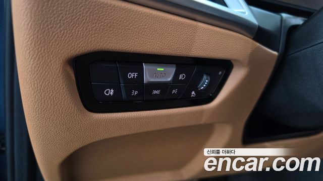 BMW 3-Series 2025 — photo 28