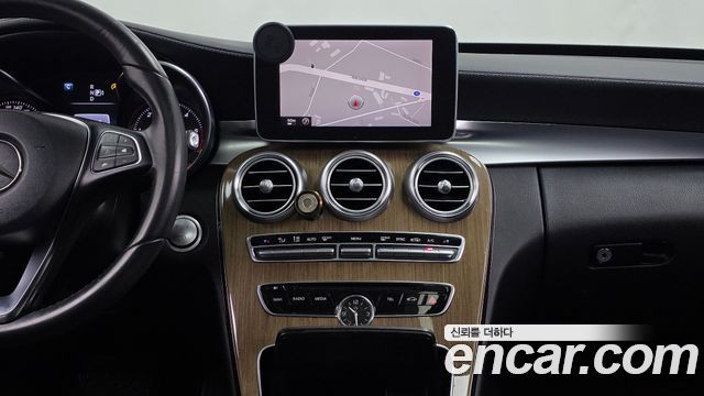 Mercedes-Benz C-Class 2015 — photo 14