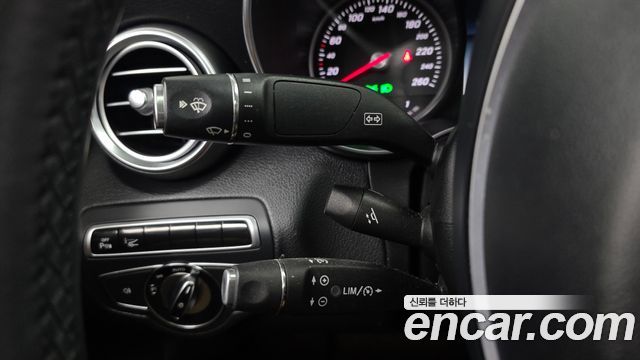 Mercedes-Benz C-Class 2015 — photo 18