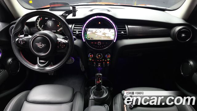 Mini Cooper 2021 — photo 10