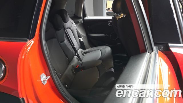 Mini Cooper 2021 — photo 18