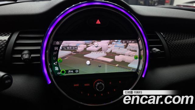 Mini Cooper 2021 — photo 21
