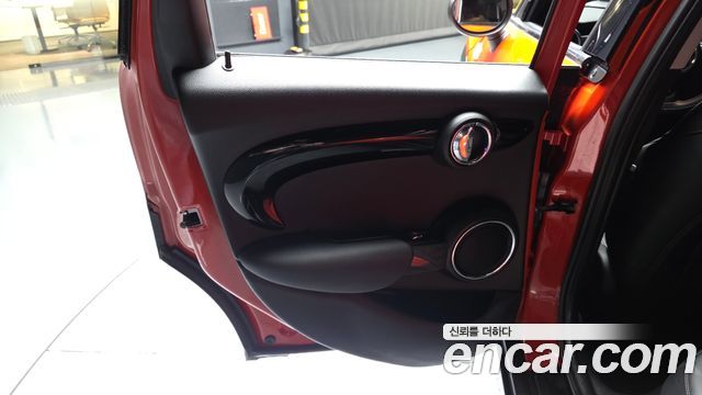Mini Cooper 2021 — photo 15