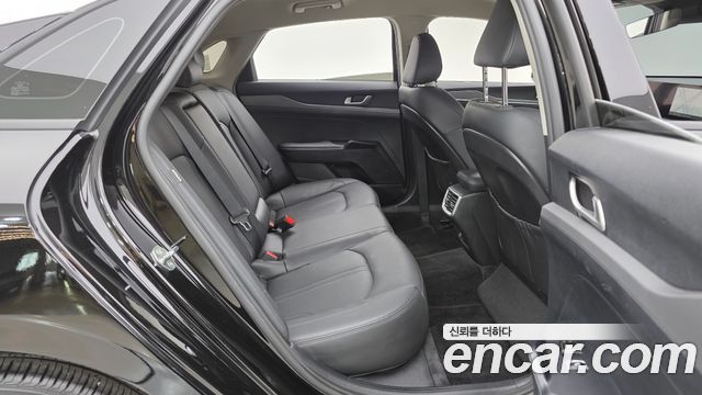 Kia K5 2024 — photo 11