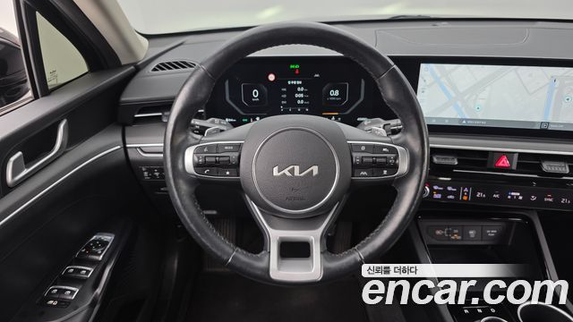 Kia K5 2024 — photo 13