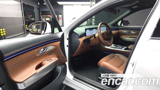 Genesis GV70 2025 — photo 13