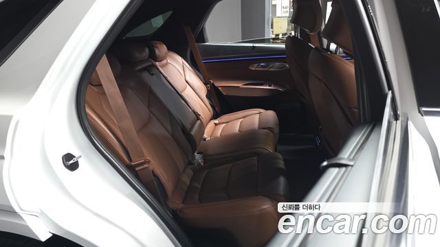 Genesis GV70 2025 — photo 18