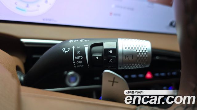 Genesis GV70 2025 — photo 28