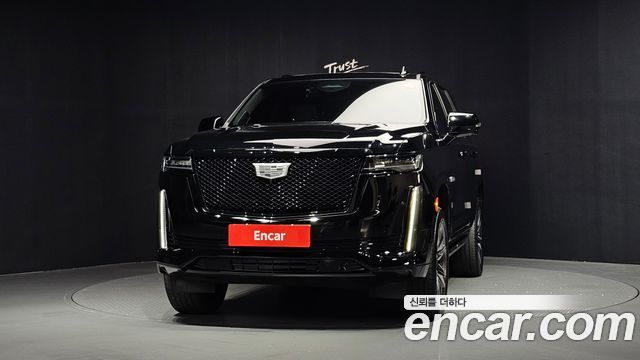 Cadillac Escalade 2022 — photo 3