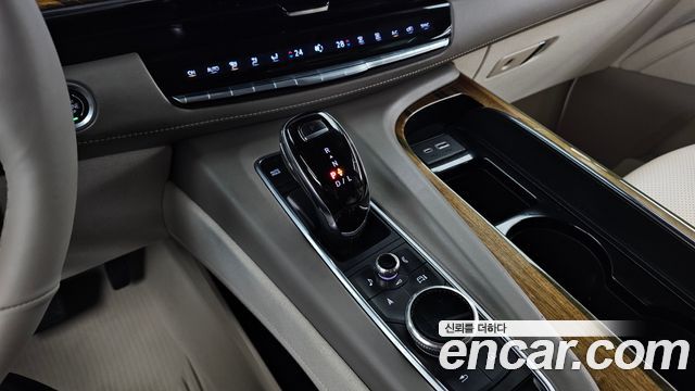 Cadillac Escalade 2022 — photo 12