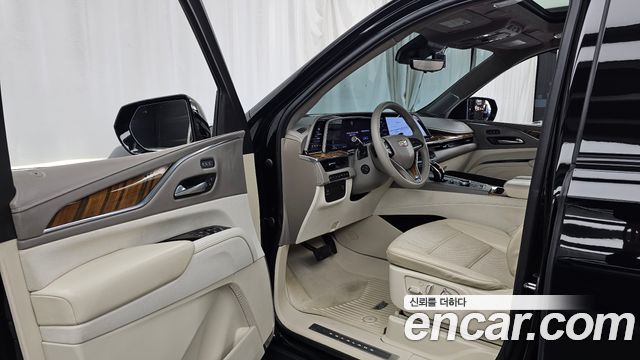 Cadillac Escalade 2022 — photo 13