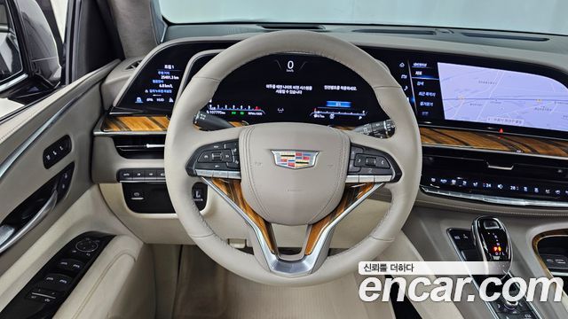 Cadillac Escalade 2022 — photo 19