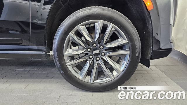Cadillac Escalade 2022 — photo 7