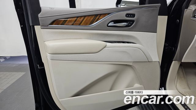 Cadillac Escalade 2022 — photo 14