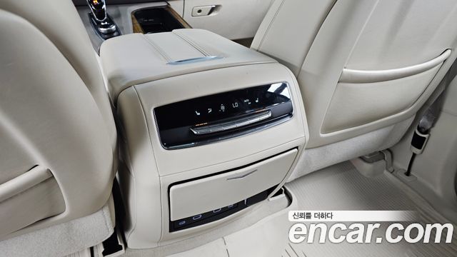 Cadillac Escalade 2022 — photo 31