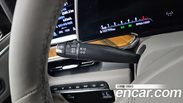 Cadillac Escalade 2022 — photo 36