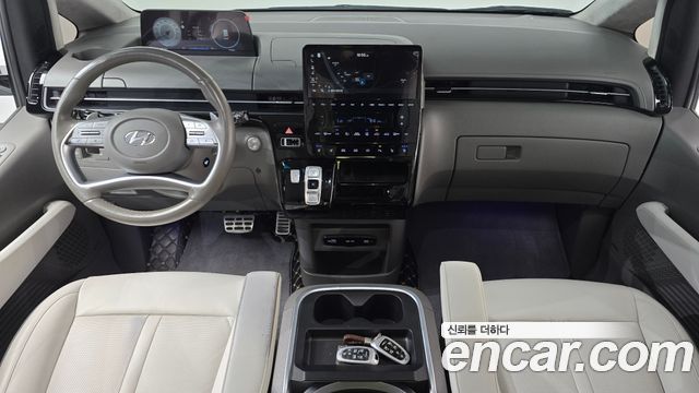 Hyundai Staria 2023 — photo 10