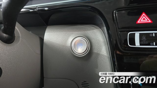 Hyundai Staria 2023 — photo 24