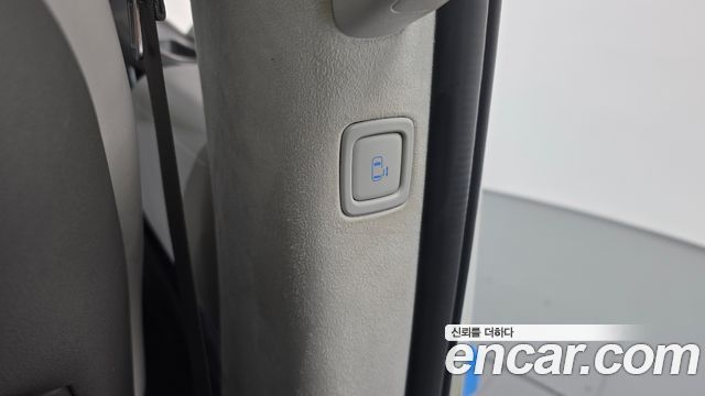Hyundai Staria 2023 — photo 32