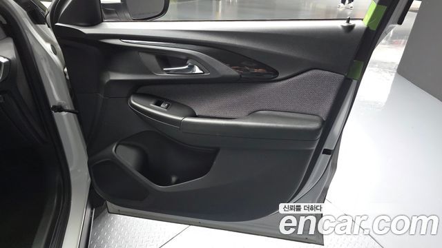 Chevrolet Korea Trailblazer 2022 — photo 14