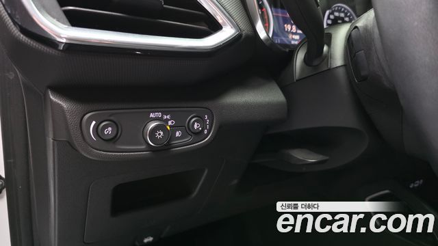 Chevrolet Korea Trailblazer 2022 — photo 28