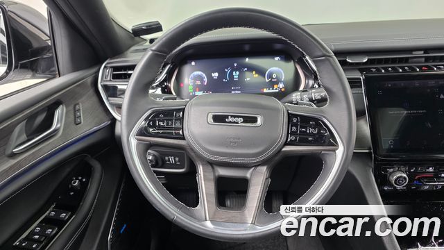 Jeep Cherokee 2022 — photo 18