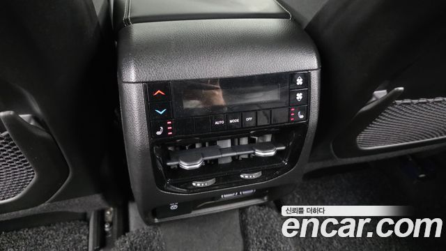Jeep Cherokee 2022 — photo 24