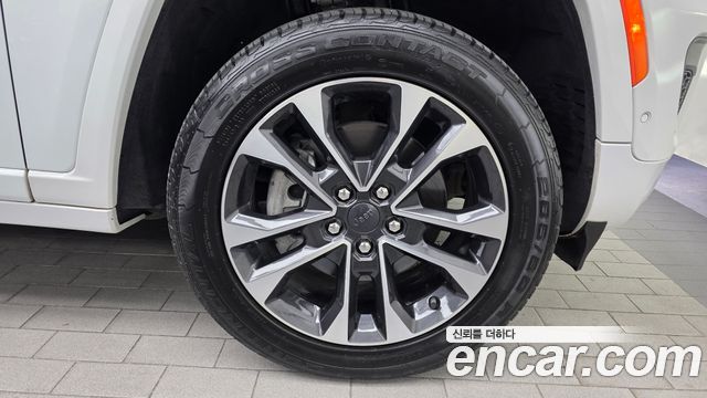 Jeep Cherokee 2022 — photo 7