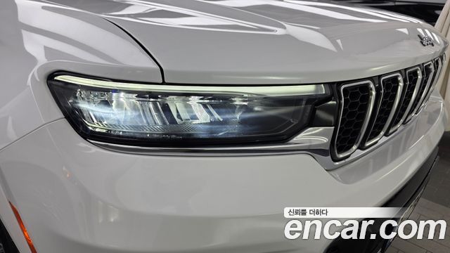 Jeep Cherokee 2022 — photo 8