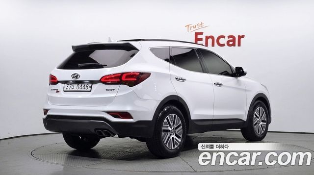 Hyundai Santafe 2017 — photo 2