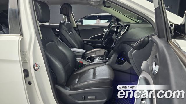 Hyundai Santafe 2017 — photo 13