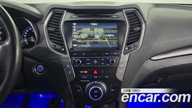 Hyundai Santafe 2017 — photo 21