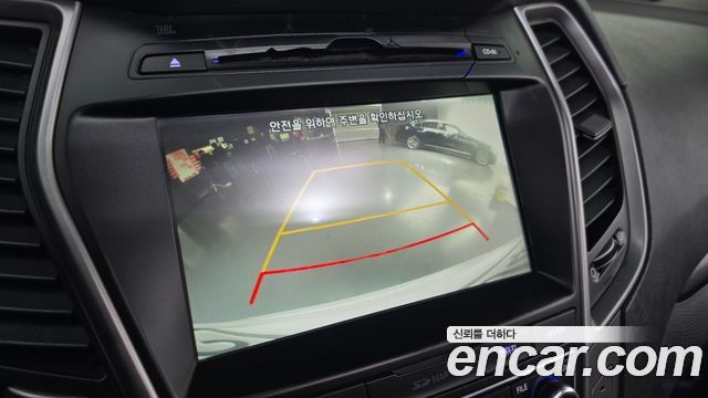 Hyundai Santafe 2017 — photo 22
