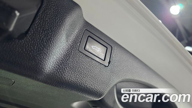 Hyundai Santafe 2017 — photo 24
