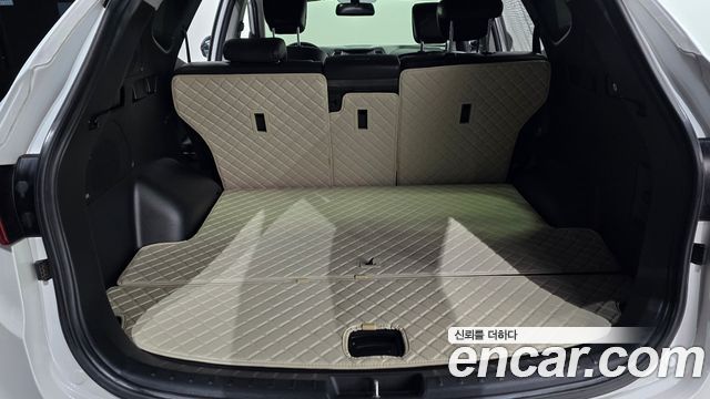 Hyundai Santafe 2017 — photo 25