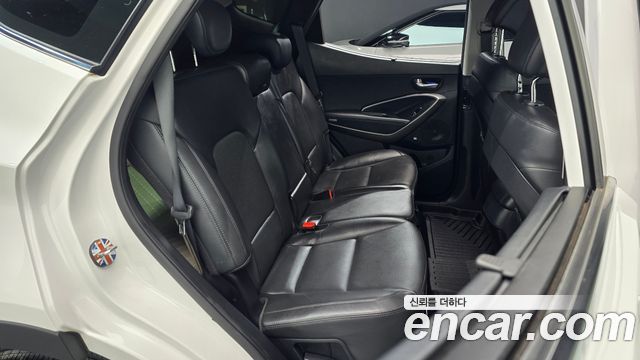 Hyundai Santafe 2017 — photo 16